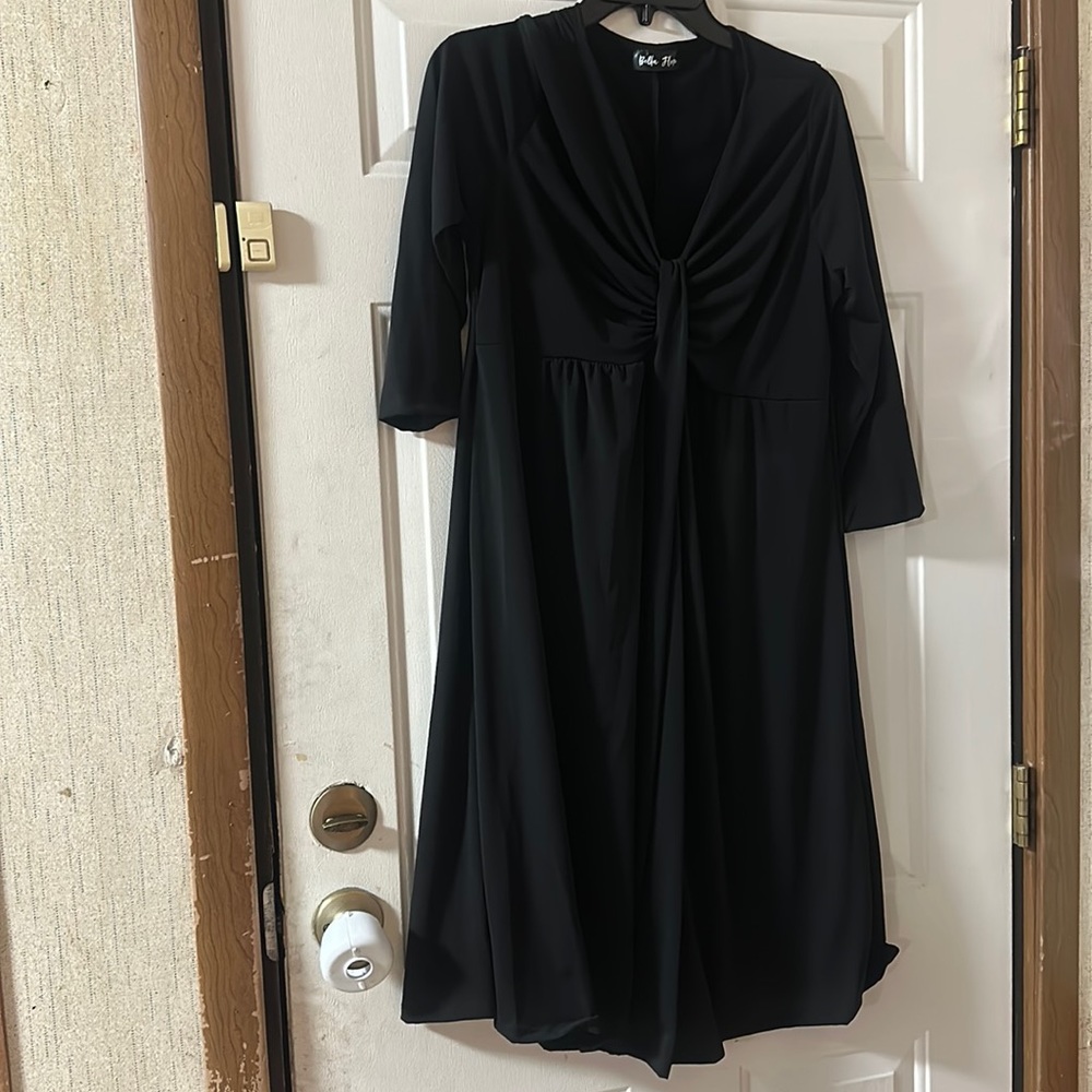 *FINAL* BELLA FLORE MATERNITY RUCHED EMPIRE WAIST DRESS: BLACK: NWOT: SIZE L - Picture 2 of 4